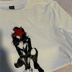 cool graphic tee!